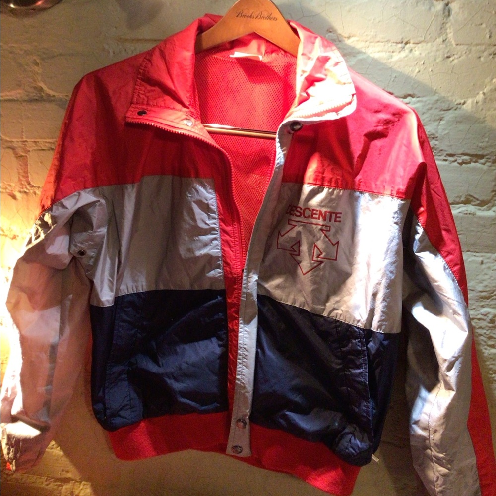Descente Women's Red, White, and Blue Ski Jacket